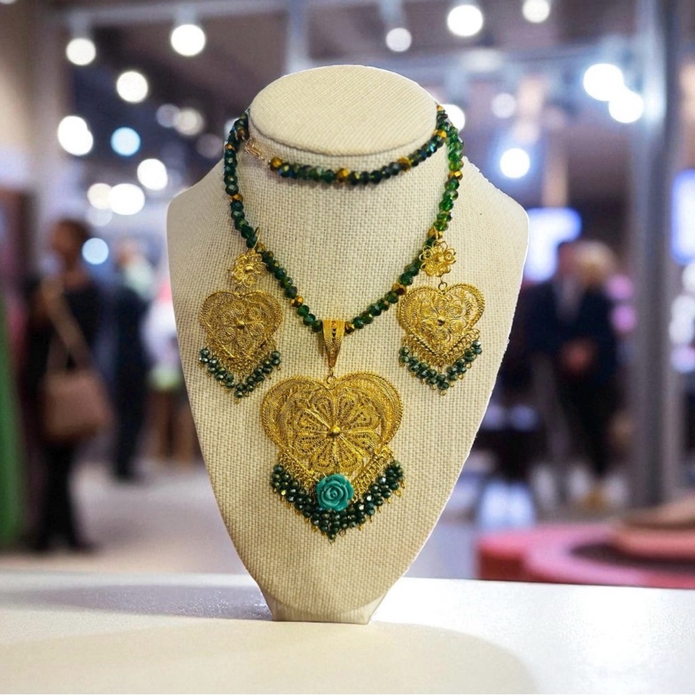 Elegant Filigree Gold and Green Heart Jewelry Set | laminated Gold